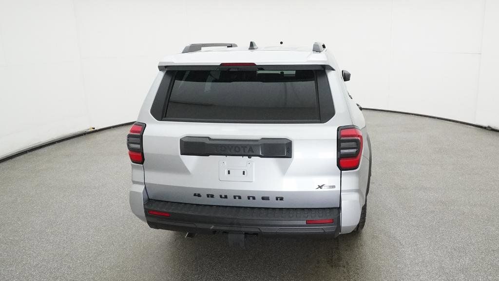 Thumbnail: 2025 Toyota 4Runner - 32