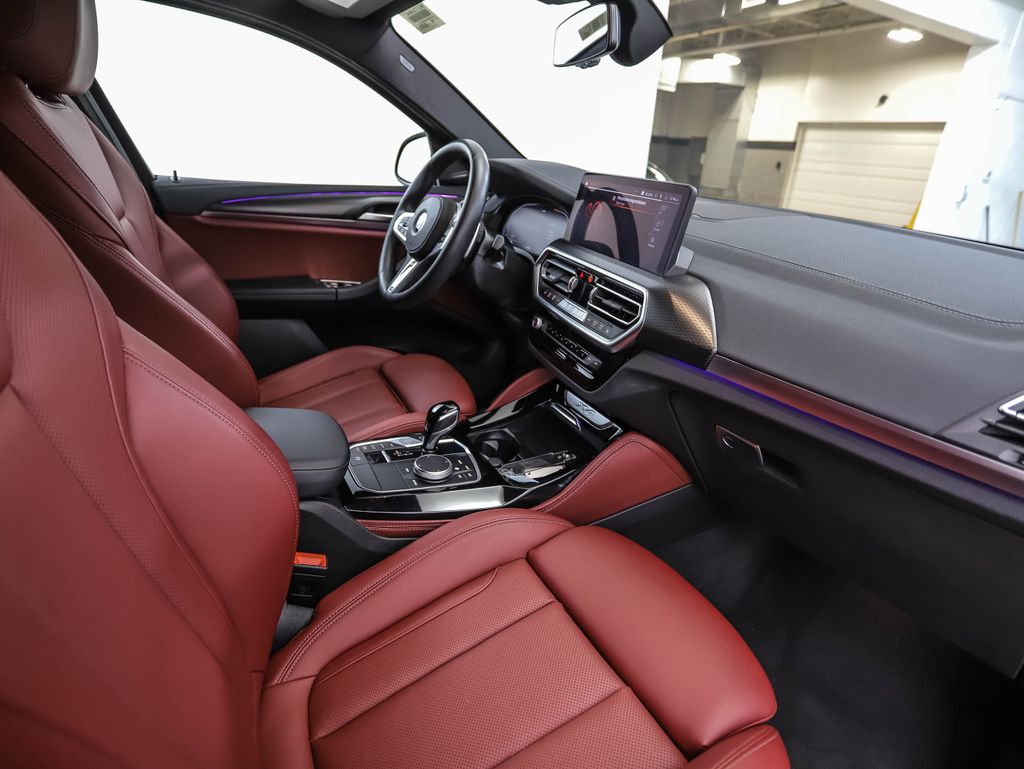 Thumbnail: 2023 BMW X4 - 30