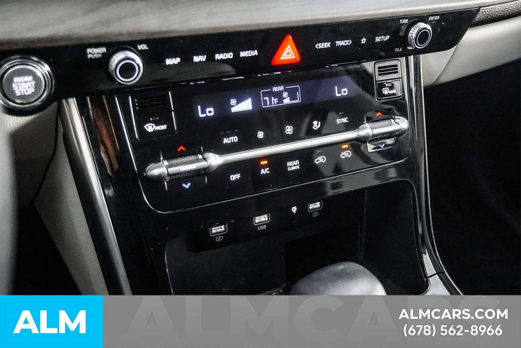 Used 2022 White Kia SX image 38