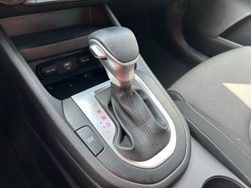 Thumbnail: 2022 Kia Forte - 26