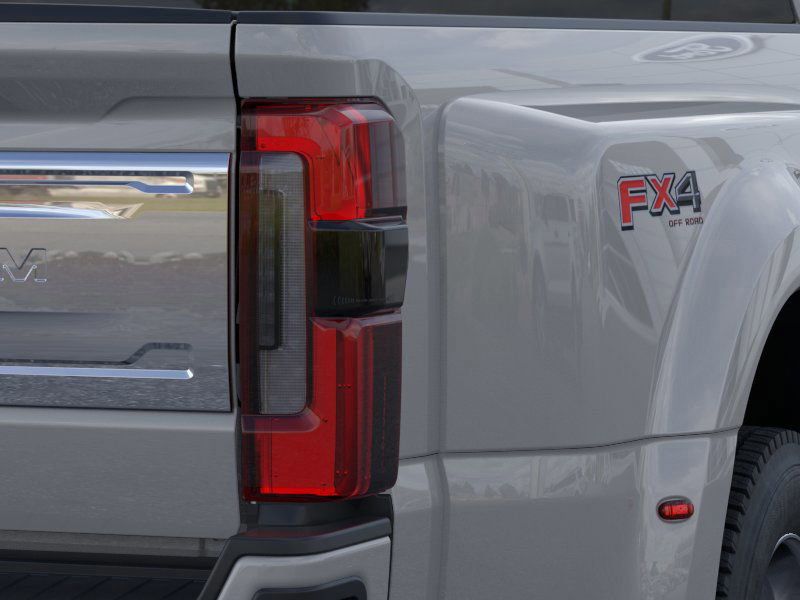 2025 Ford F-450 Super Duty Platinum