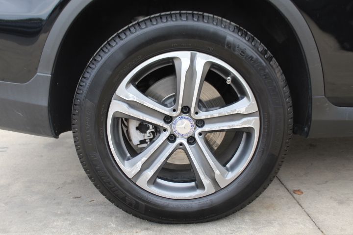 Used Car 2017 Mercedes-benz Glc  Glc 300 For Sale Under $10,000 In Georgetown, Texas