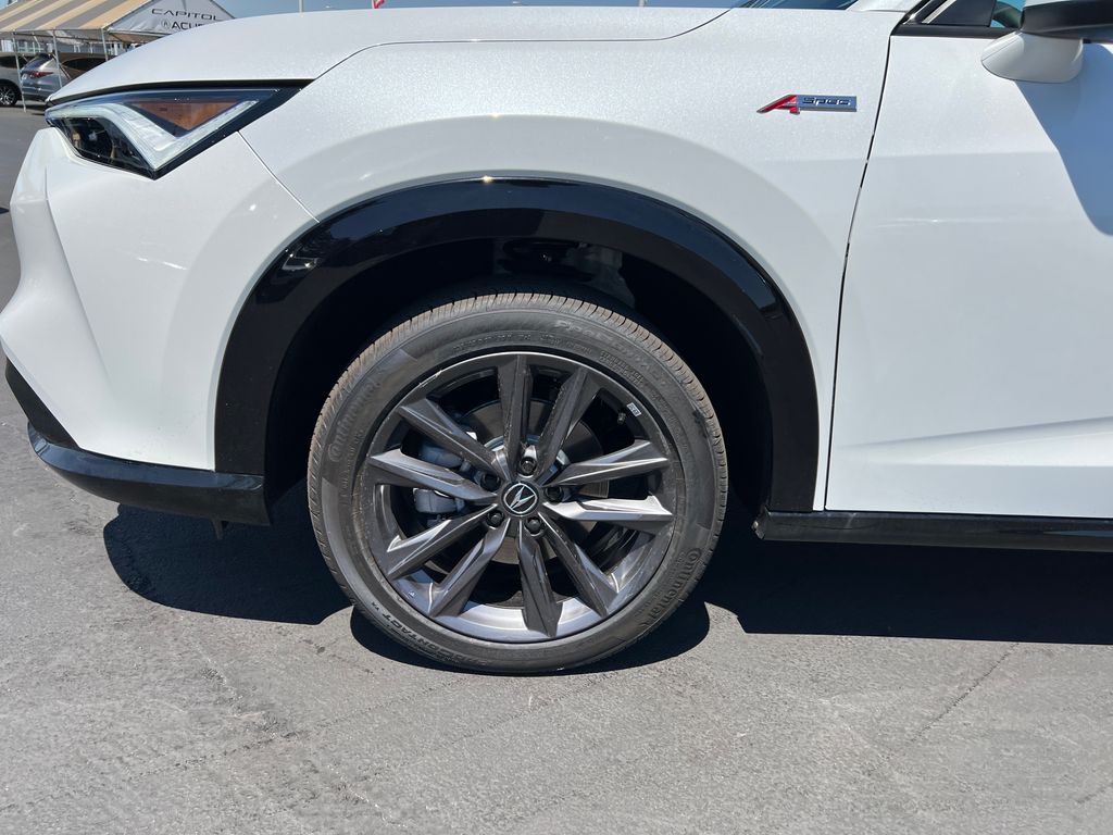 Thumbnail: 2025 Acura ADX - 5