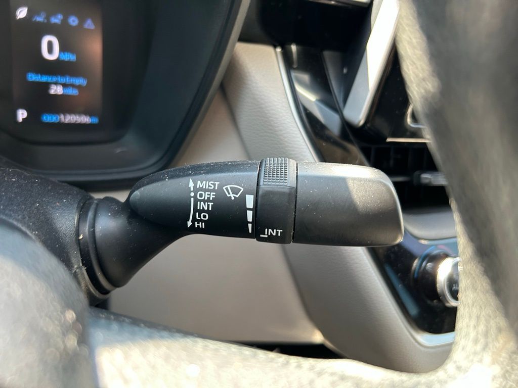 Thumbnail: 2021 Toyota Corolla - 20