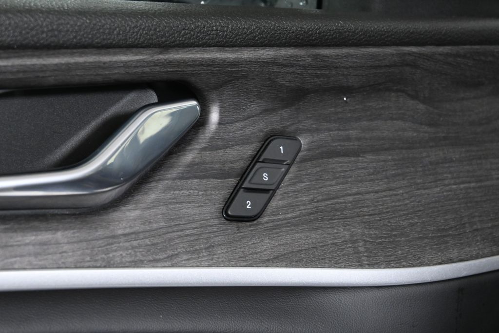 Thumbnail: 2025 Jeep Grand Cherokee - 30