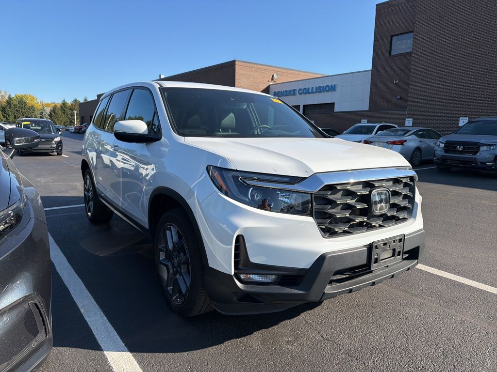 Thumbnail: 2022 Honda Passport - 4