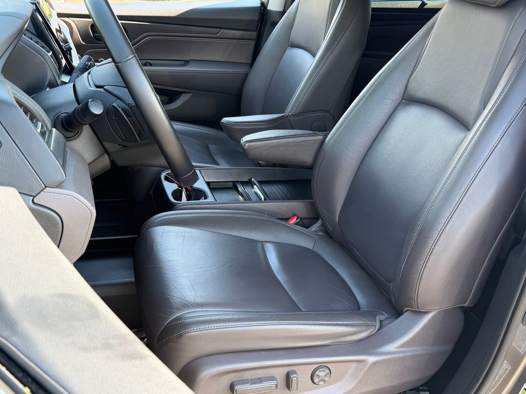 Thumbnail: 2020 Honda Odyssey - 22