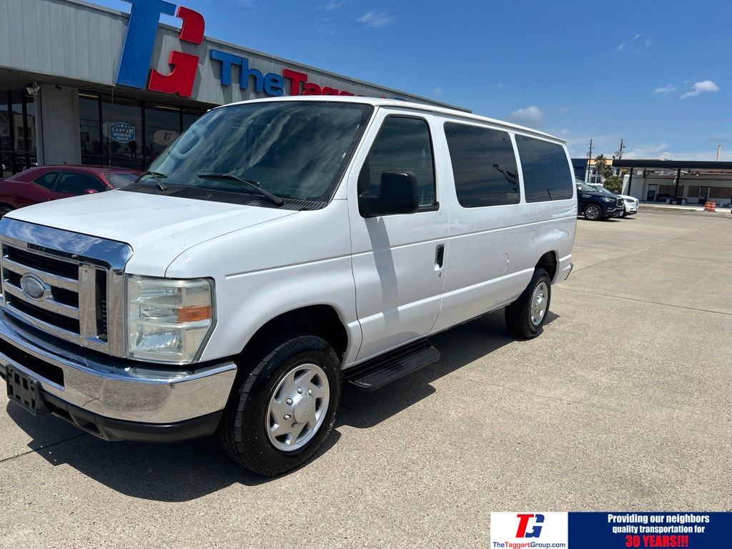 2014 Ford E-Series E-350 XLT Super Duty Passenger Van