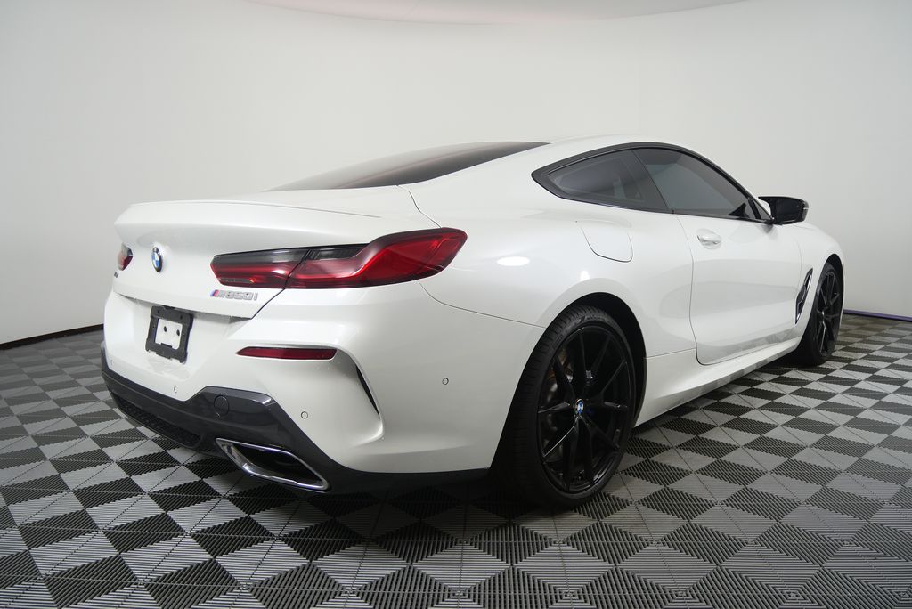 Thumbnail: 2024 BMW 8 Series - 3