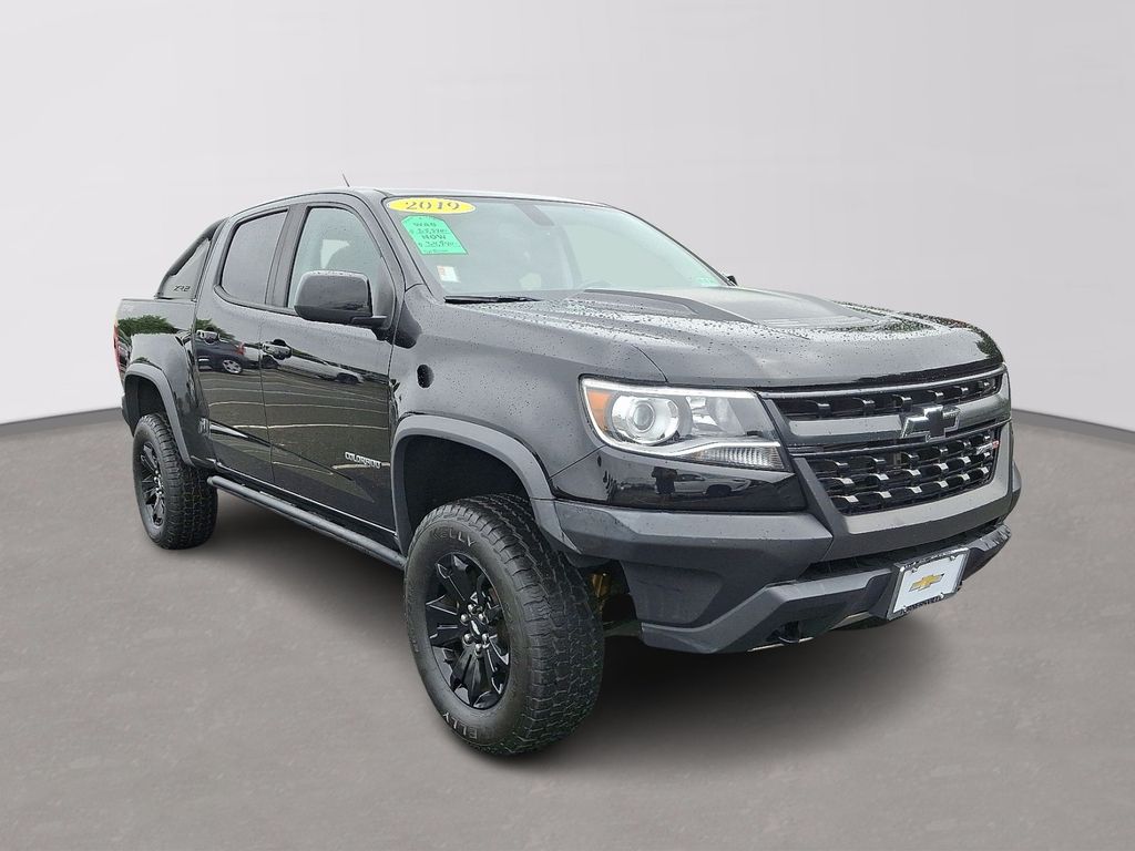 Thumbnail: 2019 Chevrolet Colorado - 3