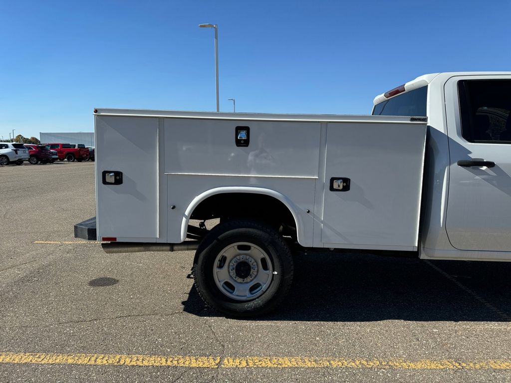 2024 GMC Sierra 2500HD Pro 26