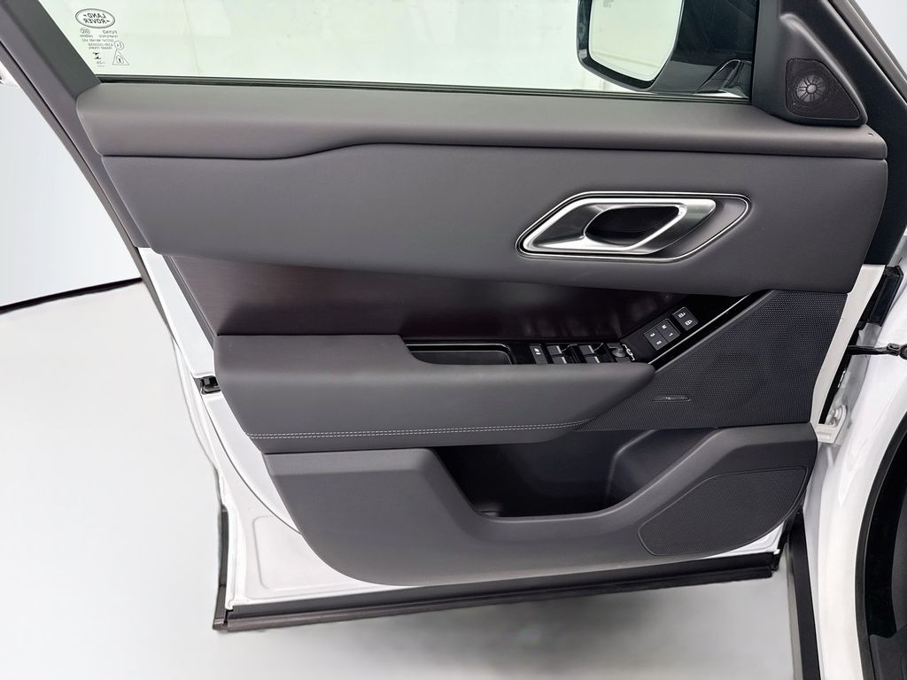 Thumbnail: 2026 Land Rover Range Rover Velar - 24