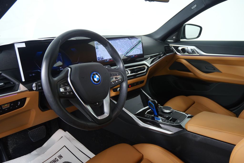 Thumbnail: 2023 BMW i4 - 12