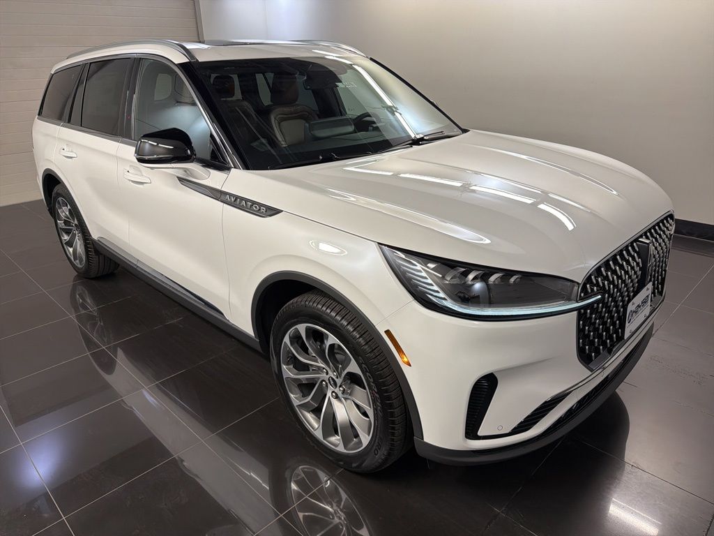 2026 Lincoln Aviator Reserve AWD's photo