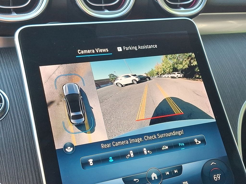 Thumbnail: 2022 Mercedes-Benz C-Class - 18