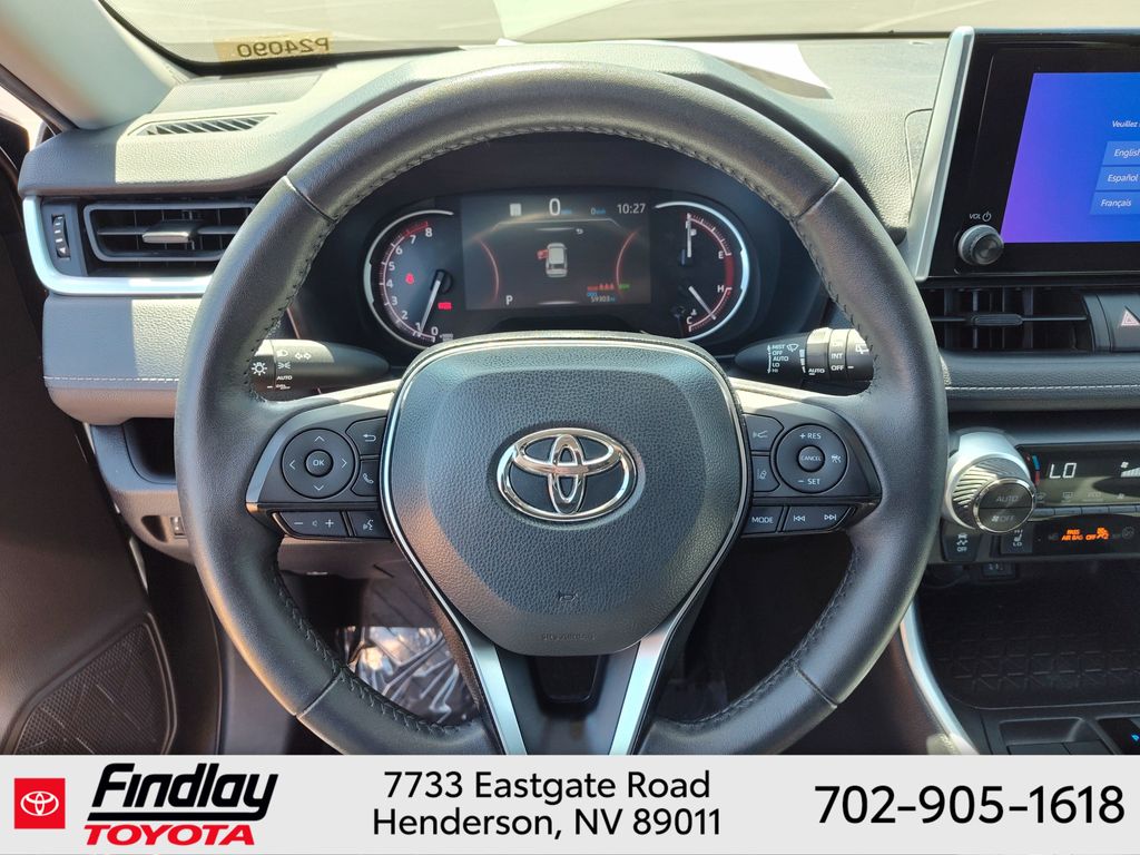 2024 Toyota RAV4 XLE - Photo 22