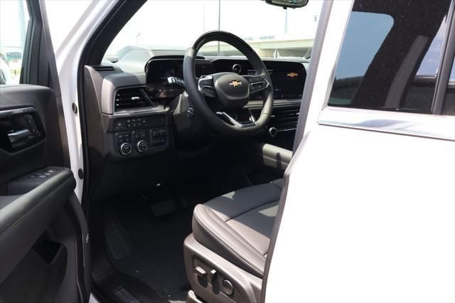 Thumbnail: 2025 Chevrolet Suburban - 12