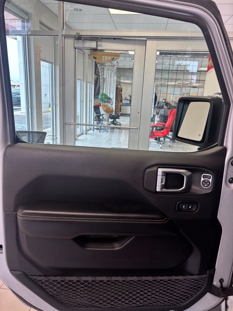 Used 2024 Jeep Wrangler SUV