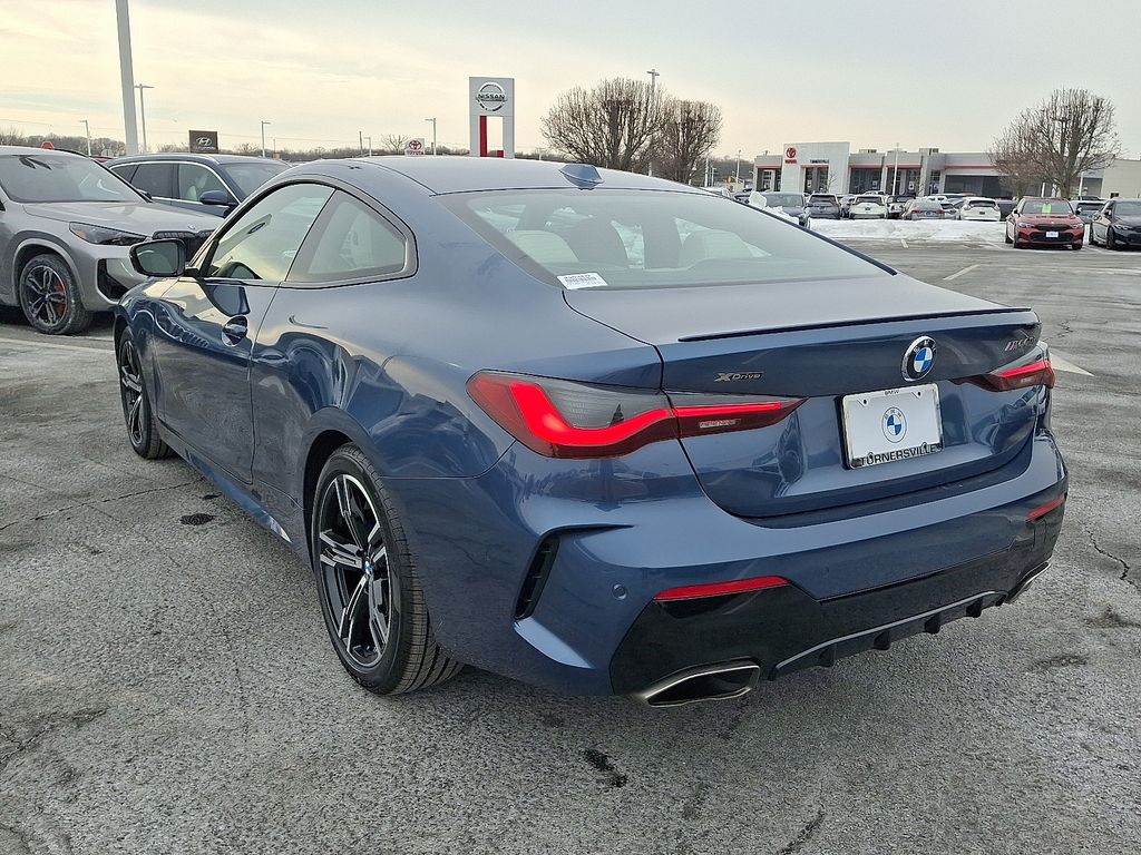 Thumbnail: 2024 BMW 4 Series - 4