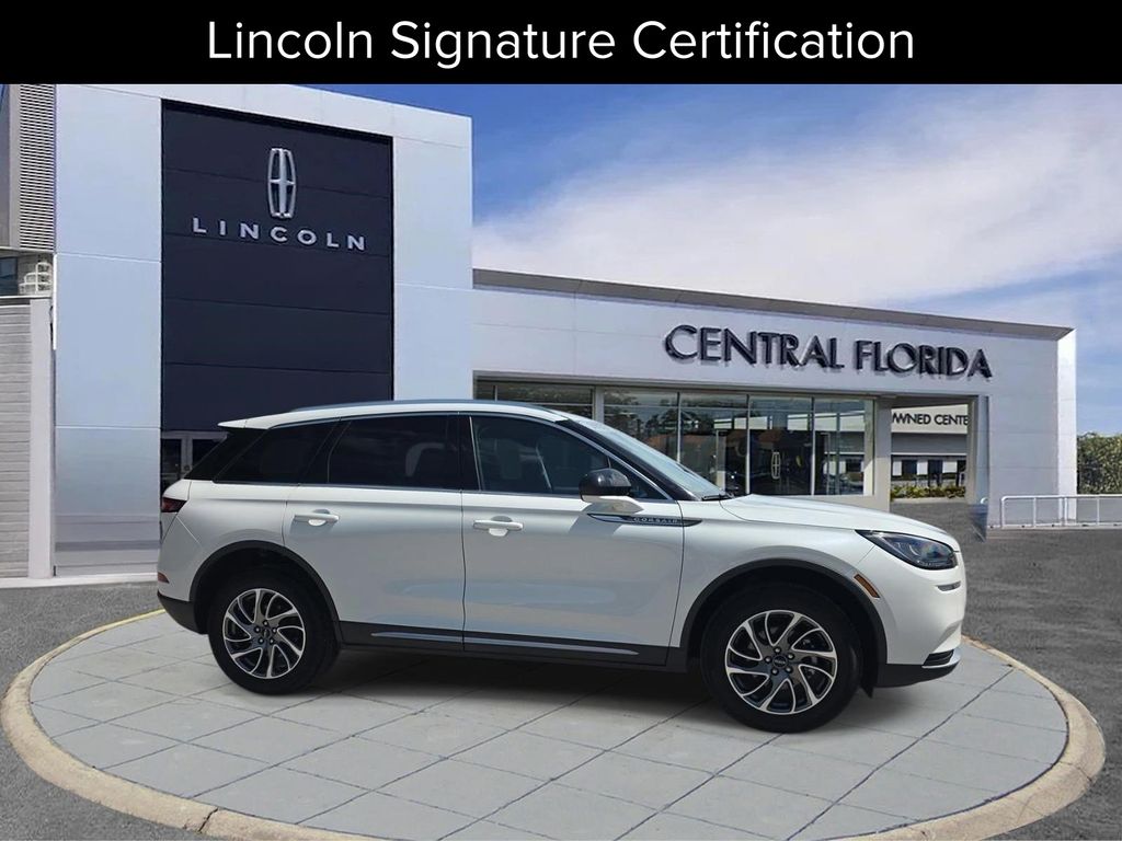 2022 Lincoln Corsair Standard FWD