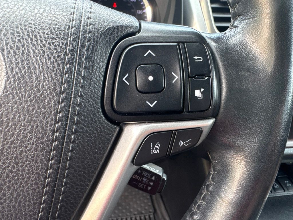 Used 2019 Toyota Highlander SUV