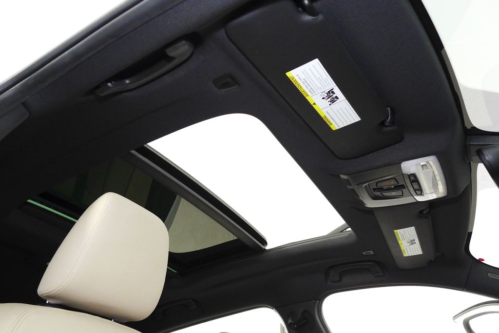 Thumbnail: 2018 BMW X2 - 18