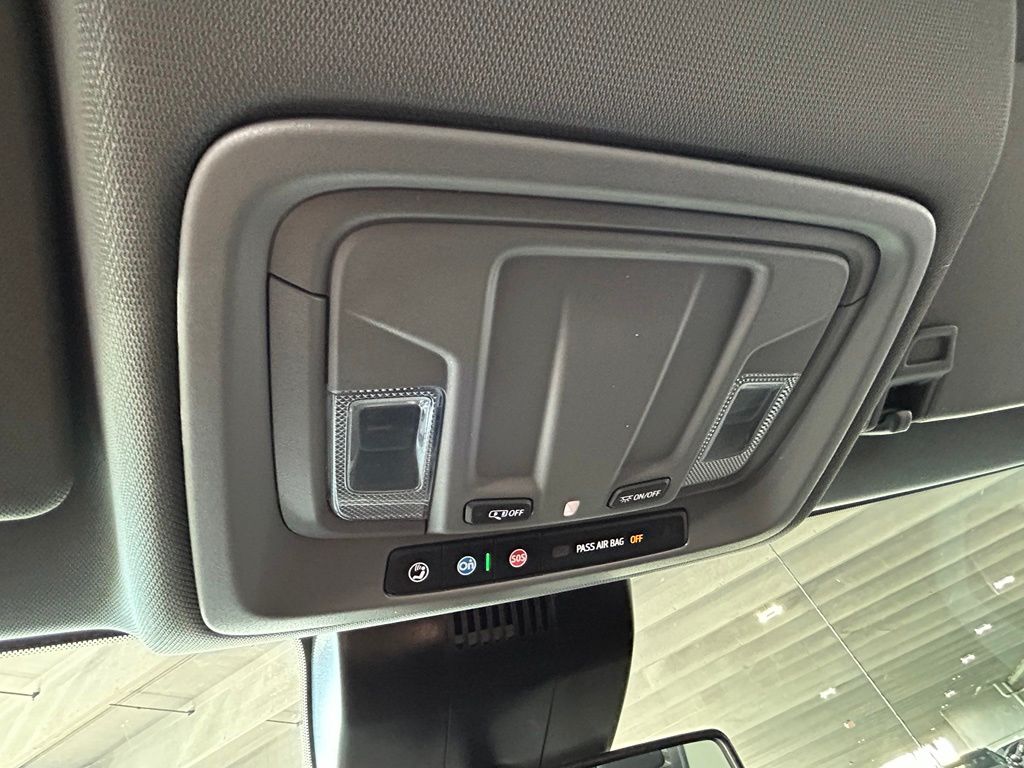 Used 2025 Summit White Chevrolet Custom image 43