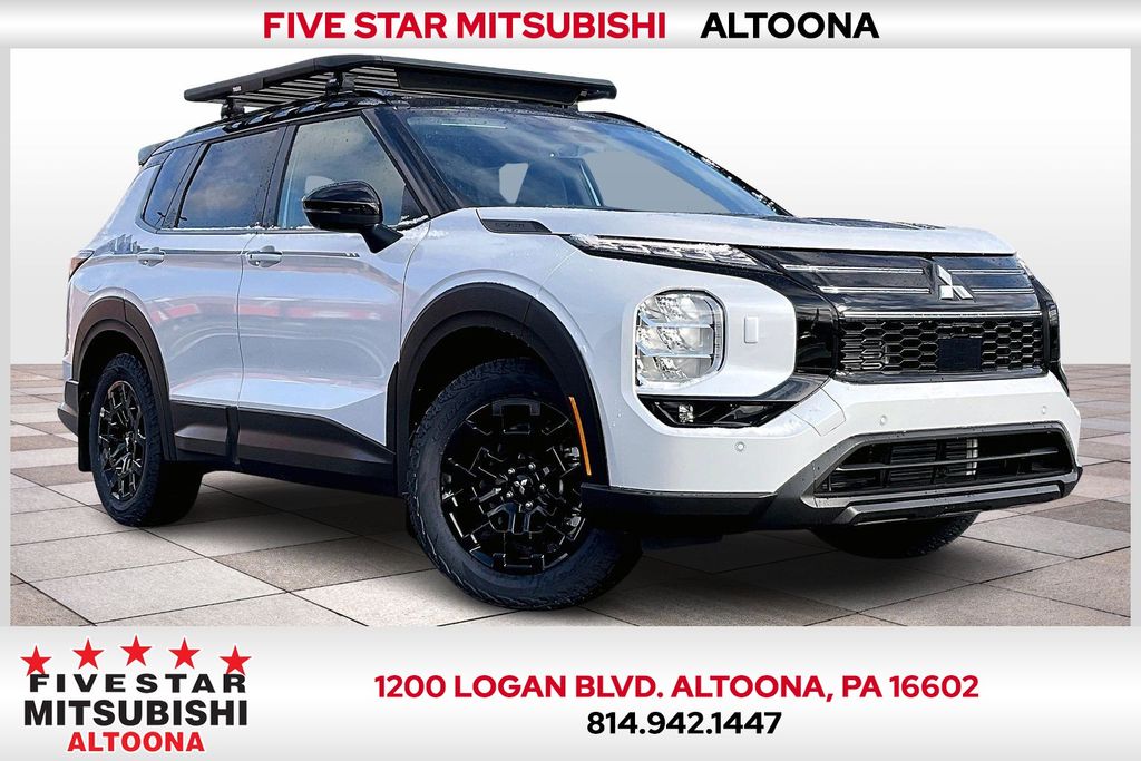 White Diamond/Black Roof 2026 Mitsubishi Outlander SUV / Crossover All-Wheel Drive Continuously Variable Transmission