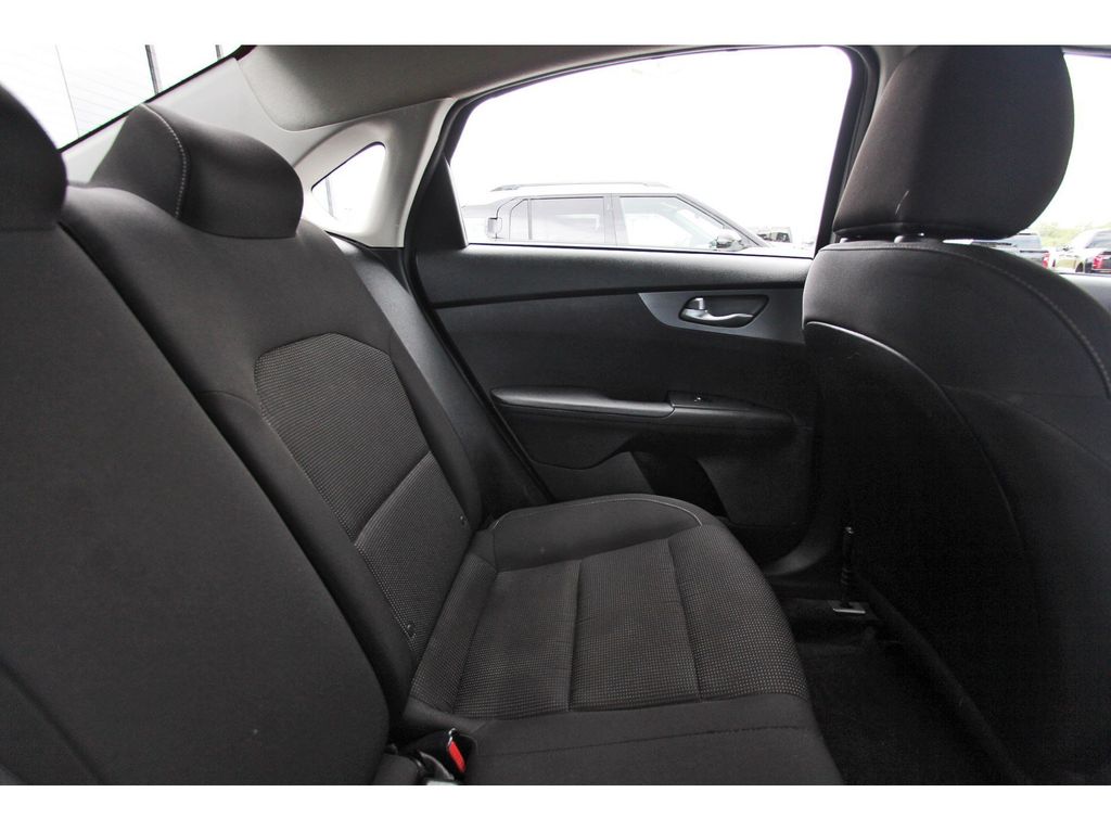 2021 Kia Forte LXS White at Community Toyota