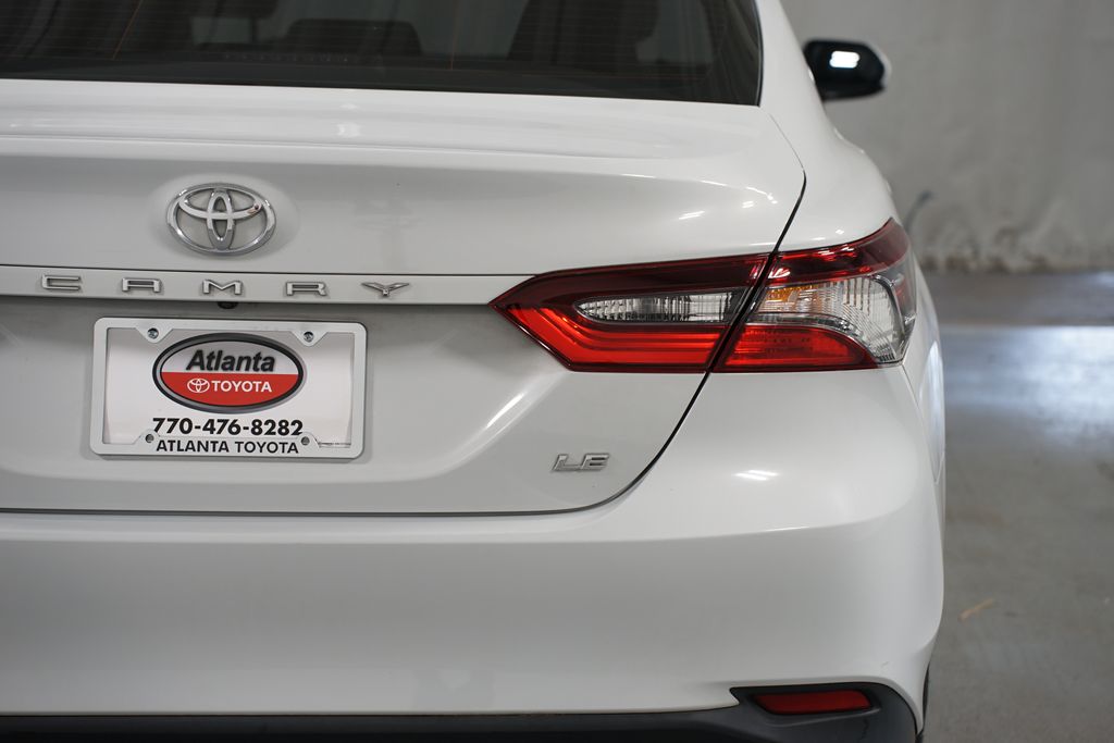 Thumbnail: 2023 Toyota Camry - 10