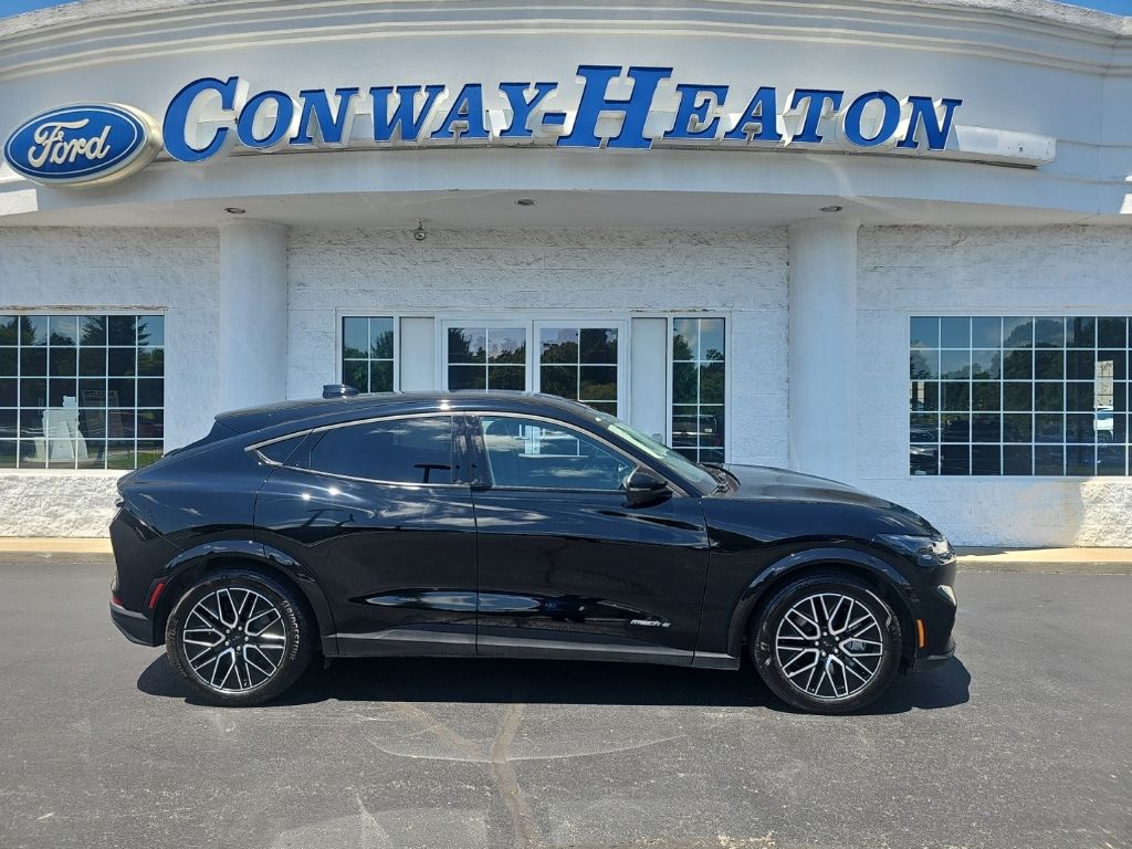 Shadow Black 2025 Ford Mustang Mach-E SUV / Crossover Rear-Wheel Drive Automatic