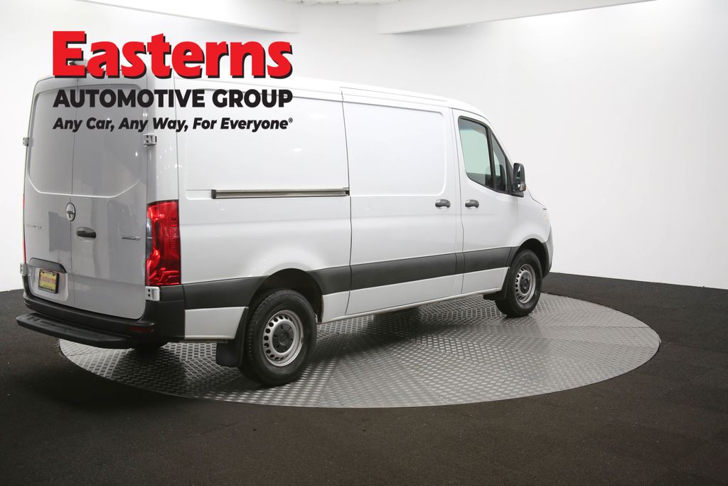 Used 2019 White Freightliner Base image 36