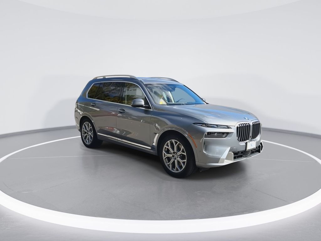 2025 BMW X7 xDrive40i 2