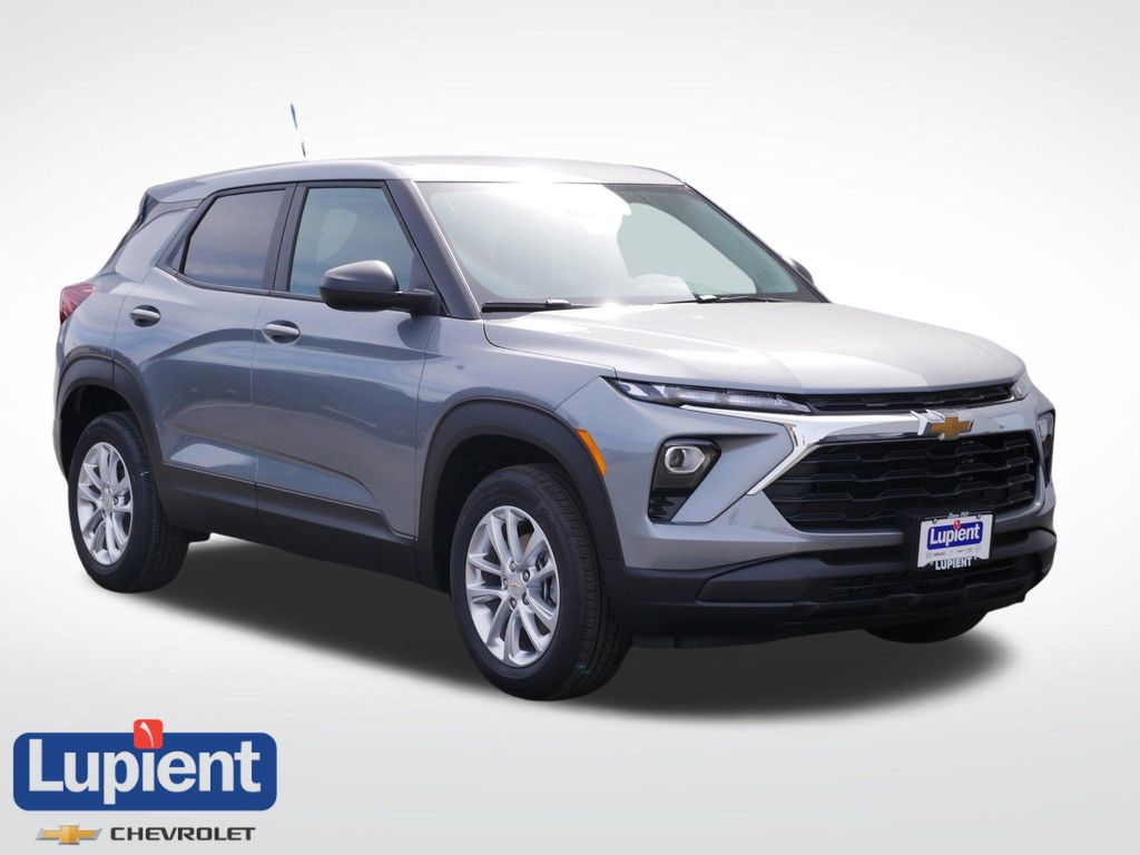 Sterling Gray Metallic 2026 Chevrolet Trailblazer SUV / Crossover Four-Wheel Drive 9-Speed Automatic