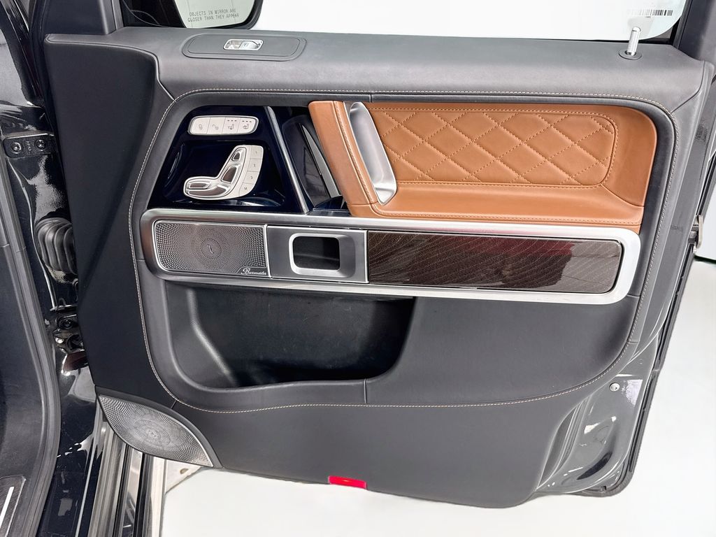 Thumbnail: 2021 Mercedes-Benz G-Class - 24