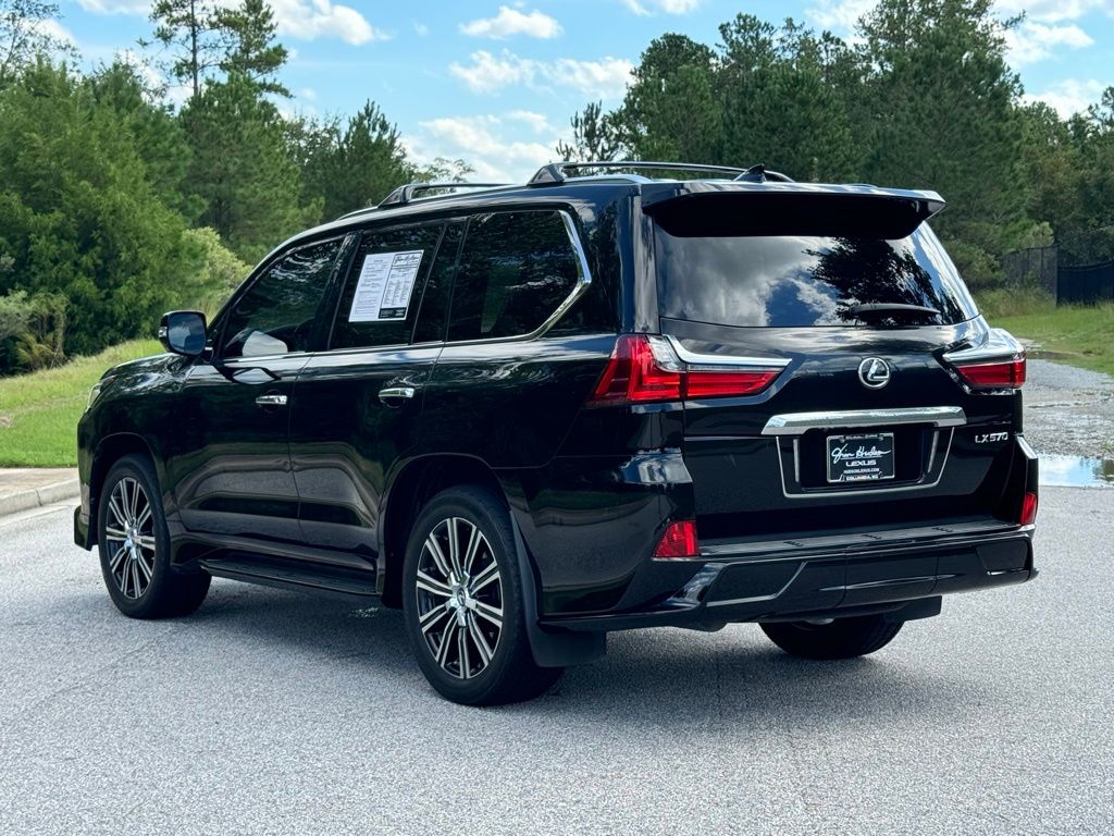 2020 Lexus LX 570 13