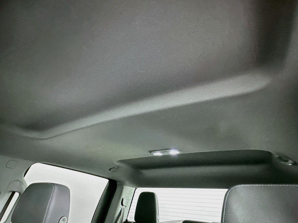 ChevroletSilverado 1500 LTD21