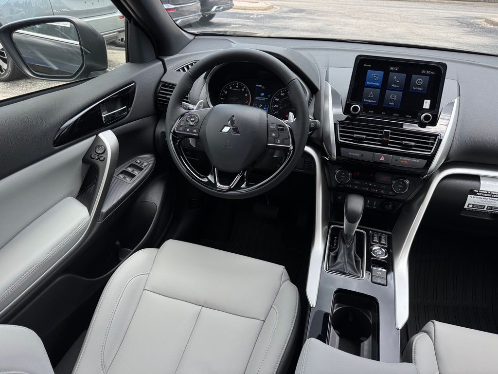 2025 Mitsubishi Eclipse Cross SEL photo 18