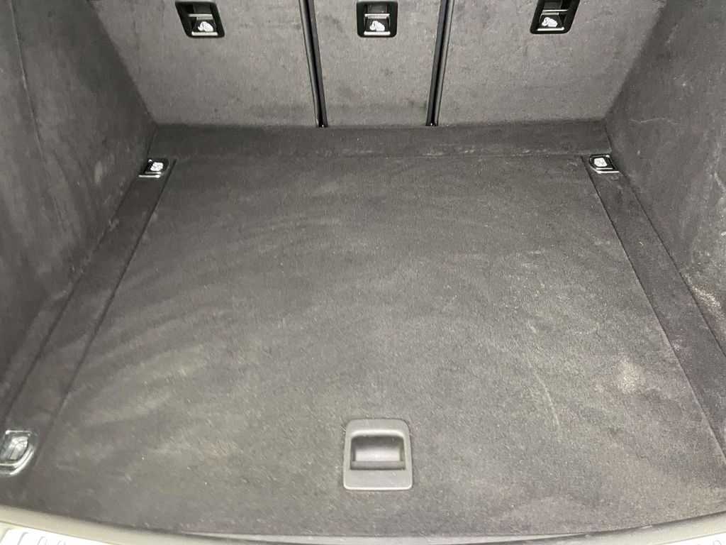 2023 Porsche Macan Base  at Audi Porsche Sewickley