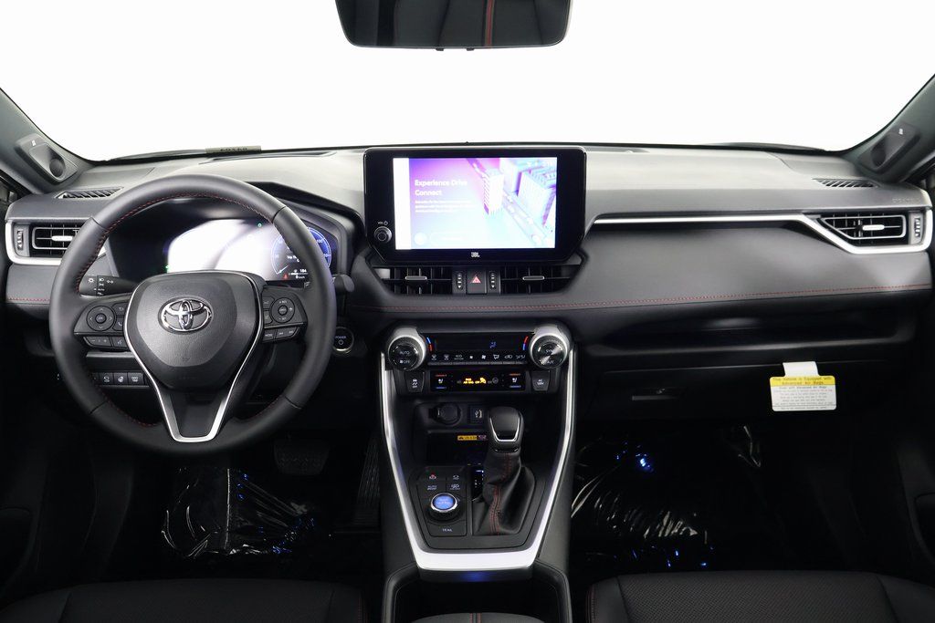 2025 Toyota RAV4 XSE 4