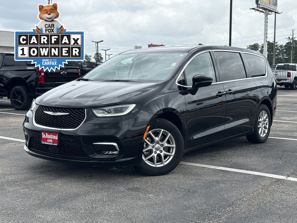 2024 Chrysler Pacifica Touring L - 0