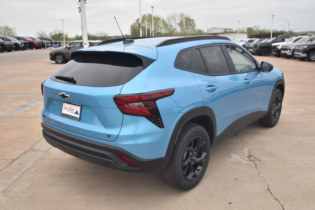 View vehicle photo 4