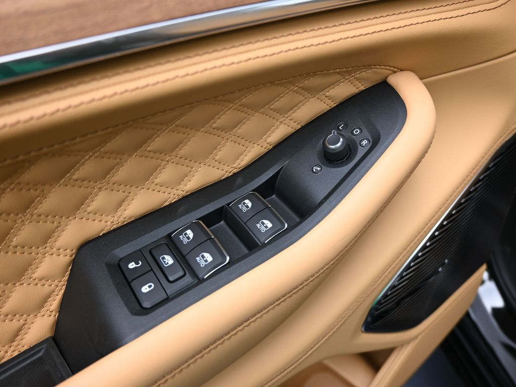 New 2025 Diamond Black Crystal Pearlcoat Jeep Summit image 19