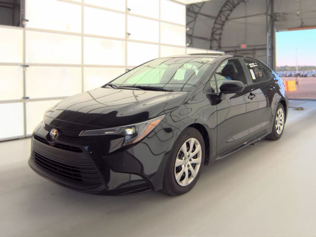 2025 Toyota Corolla LE FWD
