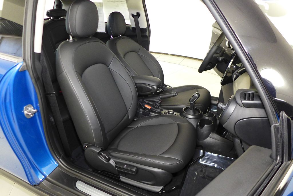 Thumbnail: 2024 MINI Cooper - 20