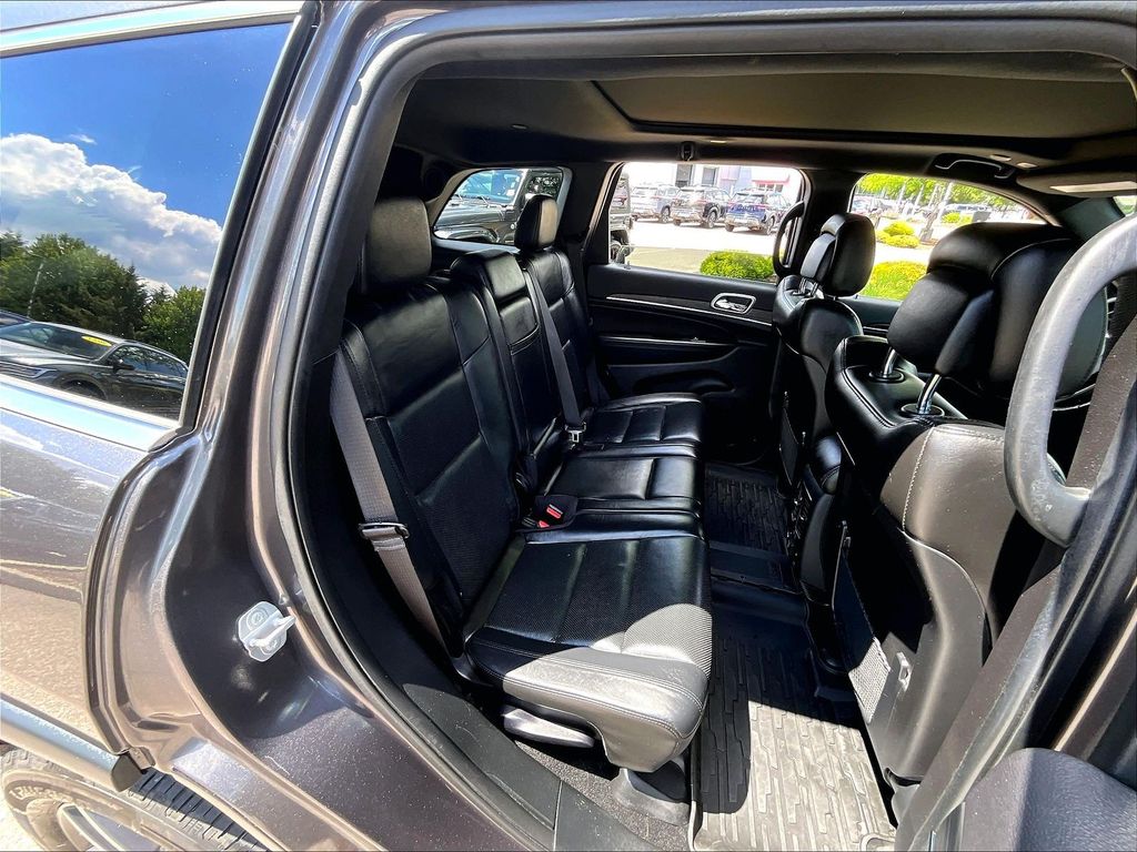 2021 Jeep Grand Cherokee — photo 16