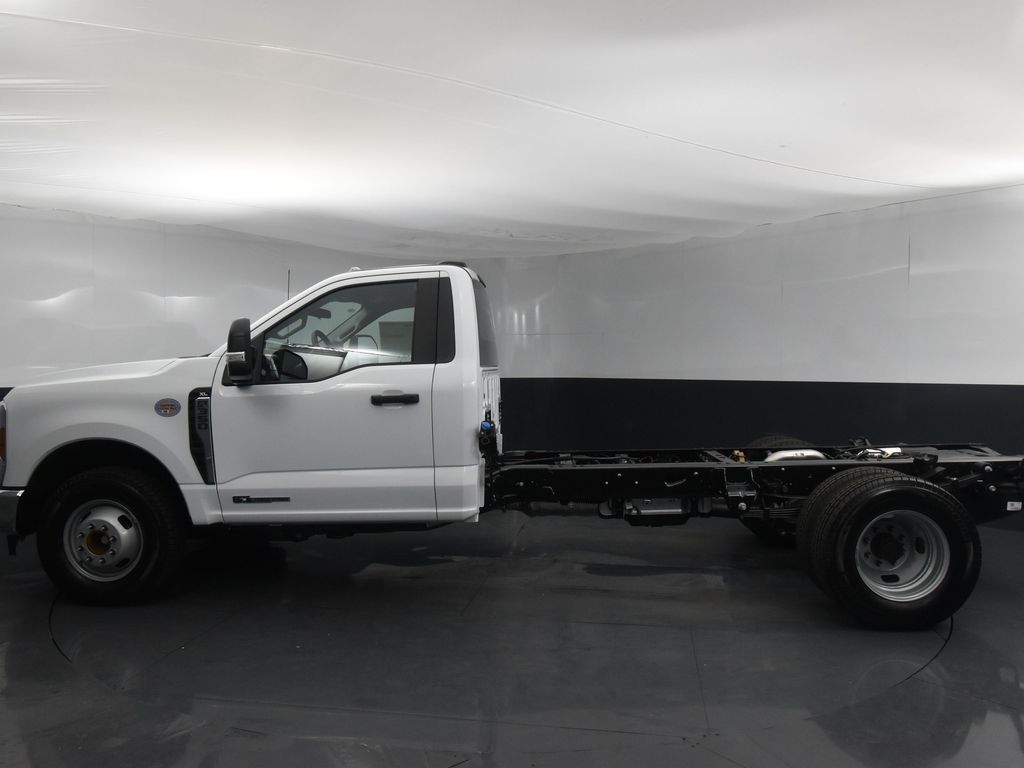 2024 Ford F-350 Super Duty XL