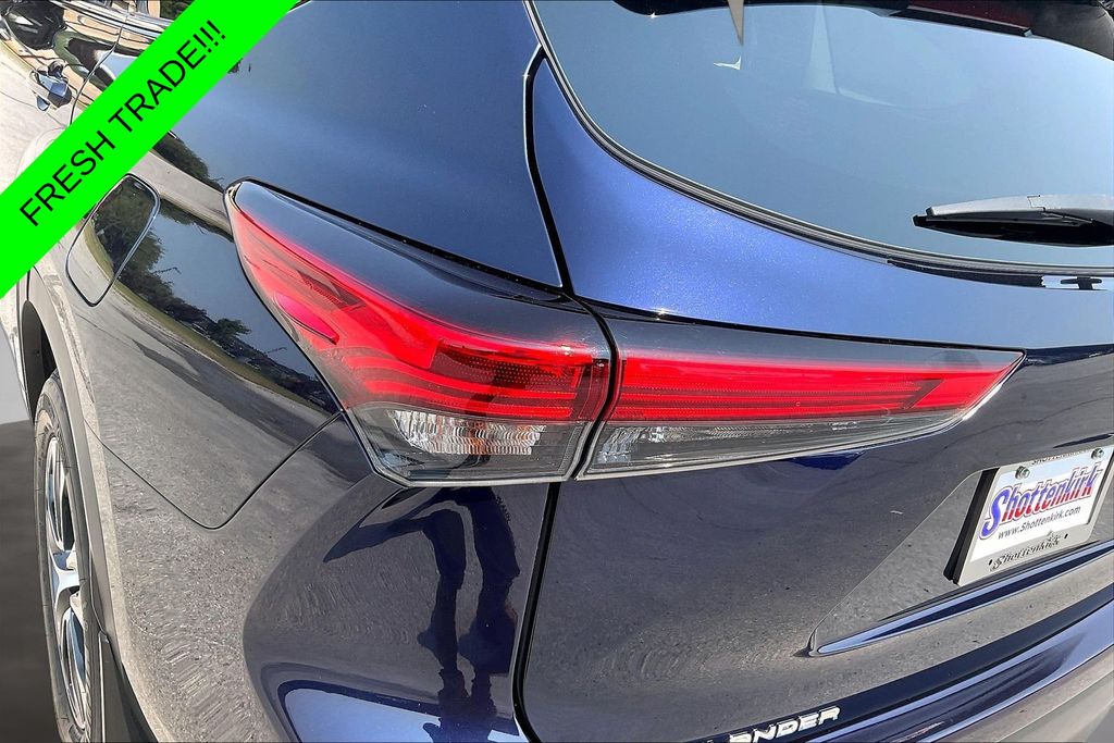 Used 2021 Toyota Highlander SUV