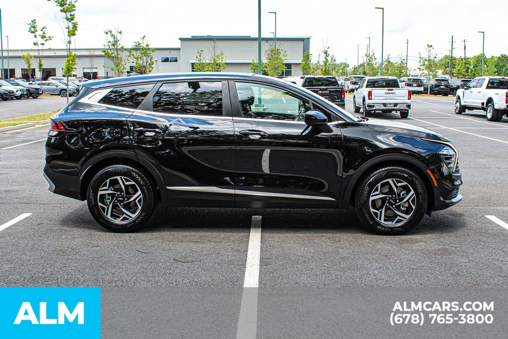 Used 2025 Black Kia LX image 9