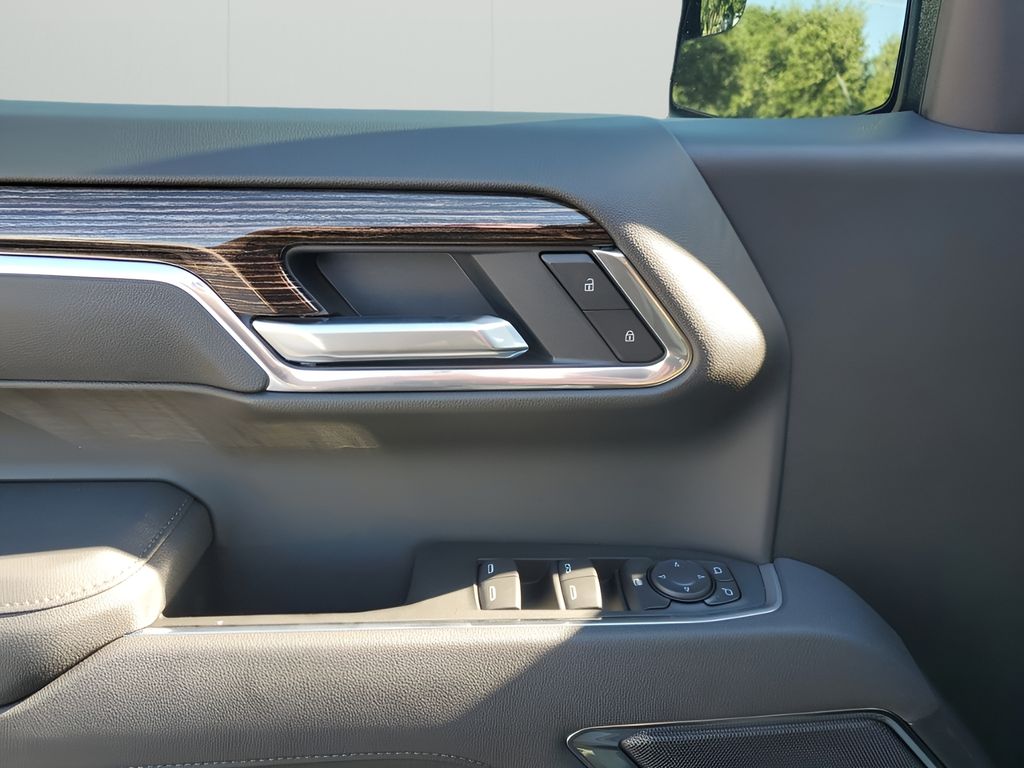 New 2026 Black GMC Elevation image 26